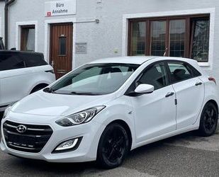 Hyundai Hyundai i30 blue Basis Gebrauchtwagen