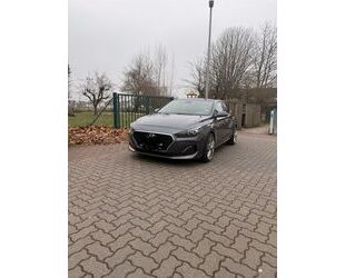 Hyundai Hyundai i30 1.4 T-GDI Premium DCT Fastback Premium Gebrauchtwagen