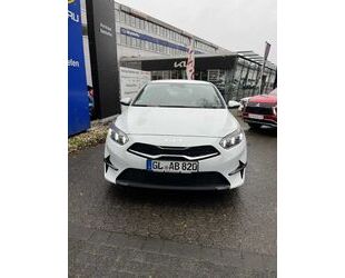 Kia Kia Ceed 1.5 T-GDI Spirit, DCT Gebrauchtwagen