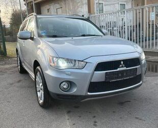 Mitsubishi Mitsubishi Outlander MOTION 2WD NAVI KAMERA Gebrauchtwagen