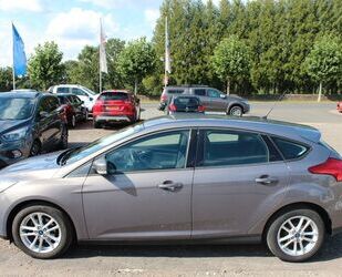 Ford Ford Focus Trend 1.6l Ti-VCT+Cool&Sound P.+Top Zus Gebrauchtwagen