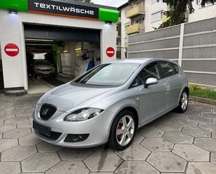 Seat Seat Leon 2.0 FSI Style Sport Klimaaut.-Navi-HU NE Gebrauchtwagen