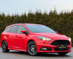 Ford Ford Focus 2.0 Turnier ST-1.Hand-Navi-Leder-Xeonon Gebrauchtwagen