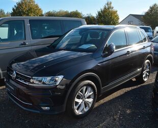 VW Volkswagen Tiguan Highline DSG 4Motion-AHK-Leder-N Gebrauchtwagen