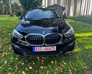 BMW BMW 118i Advantage Aut SHZ LED Navi PDC TMP Gebrauchtwagen