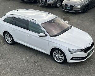 Skoda Skoda Superb Combi 2.0 TDI DSG NAVI AHK VIRTUAL AC Gebrauchtwagen