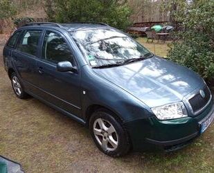 Skoda Skoda Fabia Combi 1.4 16V 55kW Elegance , Klima, A Gebrauchtwagen