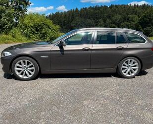 BMW BMW 520d Touring - *Bi-Xenon* Leder * M-Paket * Gebrauchtwagen