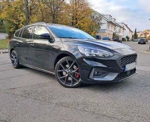 Ford Ford Focus 2,3 EcoBoost ST X Turnier ST X Gebrauchtwagen