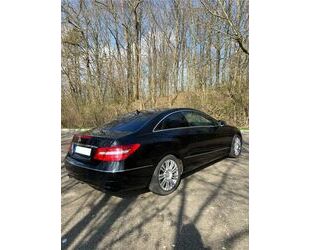 Mercedes-Benz Mercedes-Benz E220 Gebrauchtwagen