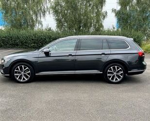 VW Volkswagen Passat Variant 2.0 TDI SCR DSG Elegance Gebrauchtwagen