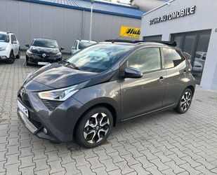 Toyota Toyota Aygo AYGO x-play Team D Aut. PDC Kamera Pan Gebrauchtwagen