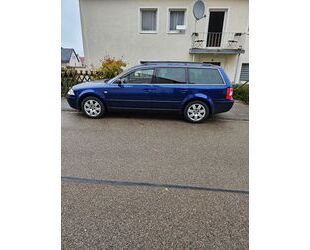 VW Volkswagen Passat Variant 1.6 Comfortline Variant Gebrauchtwagen