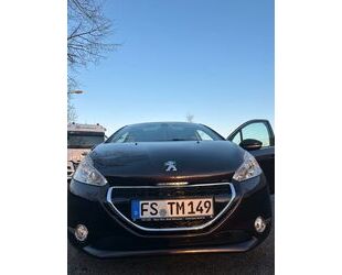 Peugeot Peugeot 208 1.6 Allure e-HDi *Panomara *AppleCar * Gebrauchtwagen