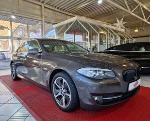 BMW BMW 530d xDrive +NAVI+XENON+SHZ+KLIMAAUT.+SCHECKHE Gebrauchtwagen