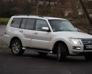 Mitsubishi Mitsubishi Pajero 3,2 DI-D 4WD Top Automatik Top Gebrauchtwagen