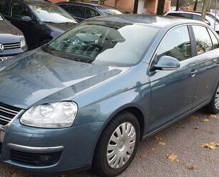 VW Volkswagen Jetta 1.6 FSI Comfortline, 6 Gang Getri Gebrauchtwagen