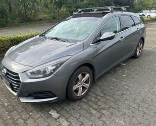 Hyundai Hyundai i40 cw blue Trend Gebrauchtwagen