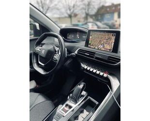 Peugeot Peugeot 5008 TeilLeder/AHK/ KeylessGo Gebrauchtwagen