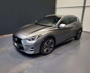 INFINITI Infiniti Q30S 1.6 *Navi| Pano| Alcantara| LED* Gebrauchtwagen