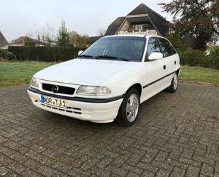 Opel Opel Astra 1.6 16V Sunshine Automatik (Fahrschule Gebrauchtwagen