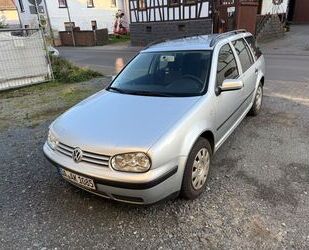 VW Volkswagen Golf 1.6 Basis Variant Basis Gebrauchtwagen