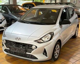 Hyundai Hyundai i10 Pure/SPUR/MFL/TEMP/BC/EFH/START-STOPP/ Gebrauchtwagen