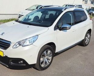 Peugeot Peugeot 2008 Allure NAVI TEILLEDER Gebrauchtwagen