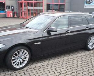 BMW BMW 530d xDrive Touring A Luxury HeadUp Memo AHK Gebrauchtwagen