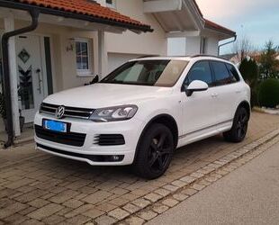 VW Volkswagen Touareg 3.0 V6 TDI Tiptronic R-Line Vol Gebrauchtwagen