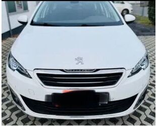 Peugeot Peugeot 308 PureTech 130 Allure SW Allure Gebrauchtwagen