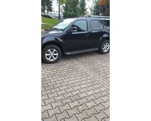 Nissan Nissan Pathfinder 2.5 dCi DPF LE Automatik LE Gebrauchtwagen