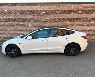 Tesla Tesla Model 3 AWD Dualmotor Long Range Gebrauchtwagen