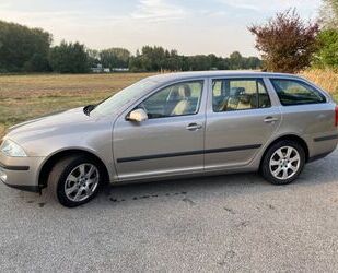 Skoda Skoda Octavia Combi 2.0 TDI PD Elegance Elegance Gebrauchtwagen