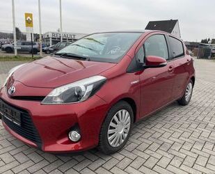 Toyota Toyota Yaris Hybrid Club PANORAMA NAVI TEIL LEDER Gebrauchtwagen