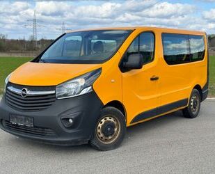 Opel Opel Vivaro B Combi L1H1 2,7t*9Sitzer*Klima*6Gang* Gebrauchtwagen