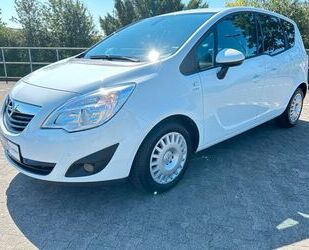 Opel Opel Meriva Active *PDC VORNE+HINTEN* erst15.400 k Gebrauchtwagen