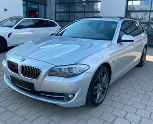 BMW BMW 520d Touring Aut., SPORT, NAVI, LEDER, PANO, T Gebrauchtwagen