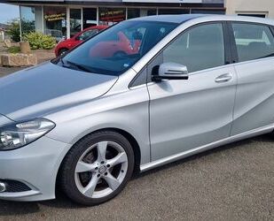 Mercedes-Benz Mercedes-Benz B 180 Sportpaket Spiegelpaket Gebrauchtwagen