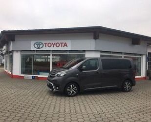 Toyota Toyota Proace (Verso) 2,0-l-D 106kW L1 Shuttle Com Gebrauchtwagen