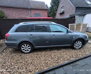 Toyota Toyota Avensis Combi 2.0 D-4D - Gebrauchtwagen