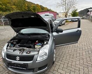 Suzuki Suzuki Swift Facelift!TÜV f.Neu .Klima ERST LESESE Gebrauchtwagen