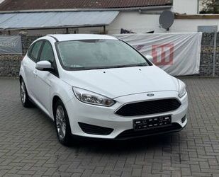 Ford Ford Focus Lim. 1.HAND*ORIG. 10765KM*GARANTIE* Gebrauchtwagen