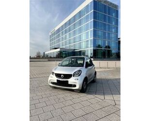 Smart Smart ForTwo coupe 1.0 52kW Automatik, Leder, Pano Gebrauchtwagen