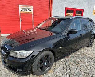 BMW BMW 320d Touring EDITION*LEDER*NAVI*PDC*FSE*XENON Gebrauchtwagen