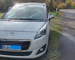 Peugeot Peugeot 5008 1.6 Allure BlueHDi 120 EAT6 Stop&Star Gebrauchtwagen