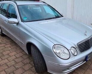 Mercedes-Benz Mercedes-Benz E 320 CDI 4MATIC T CLASSIC Classic Gebrauchtwagen