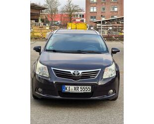 Toyota Toyota Avensis Combi Sol 1.8 Valvematic Sol Gebrauchtwagen