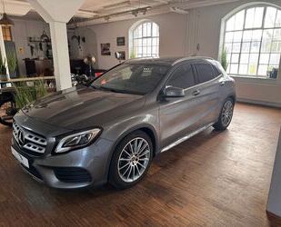 Mercedes-Benz Mercedes-Benz GLA 250 4Matic*AMG-LINE*LED*PANO*NAV Gebrauchtwagen