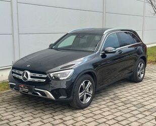 Mercedes-Benz Mercedes-Benz GLC 300 d 4Matic AMG/AHK/MBUX/RFK/9G Gebrauchtwagen